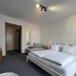Hotel Fruehstueckspension *